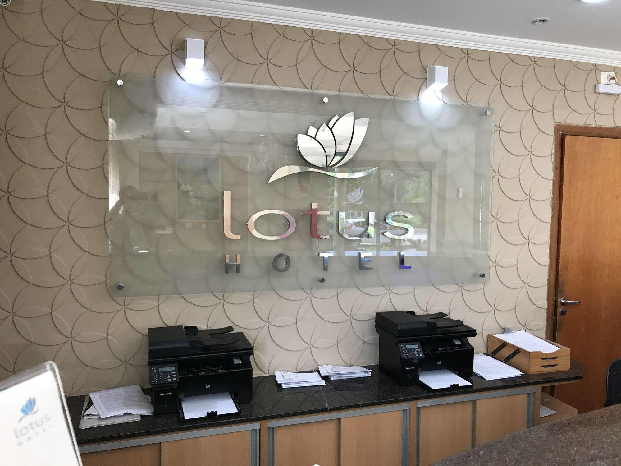 Lotus Hotel - A 6 Km Do Santuario De Aparecida-Sp Guaratinguetá Kültér fotó